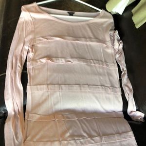 Long sleeve light pink T-shirt